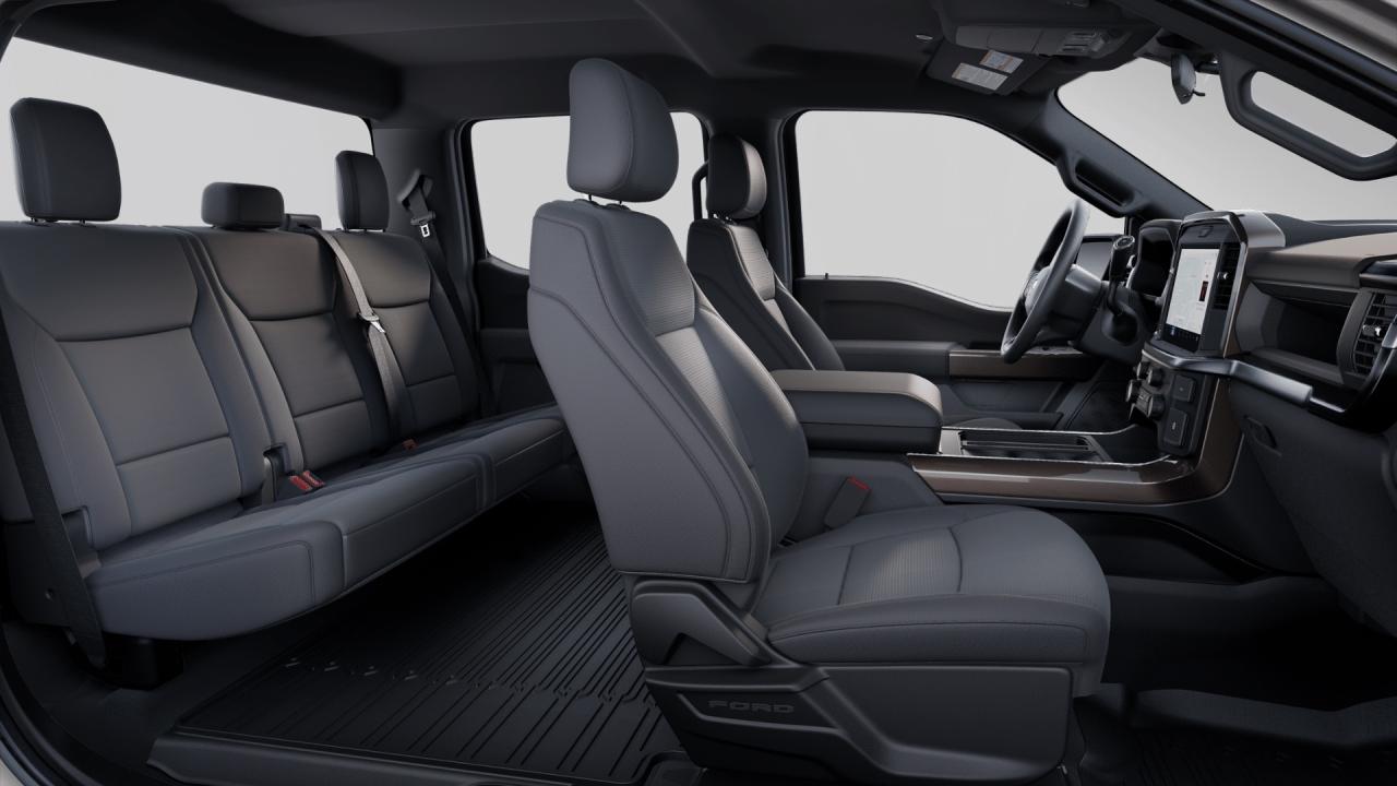 2025 Ford F-150 STX Photo5