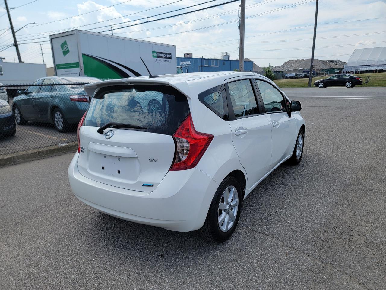 2014 Nissan Versa Note SV - Photo #4