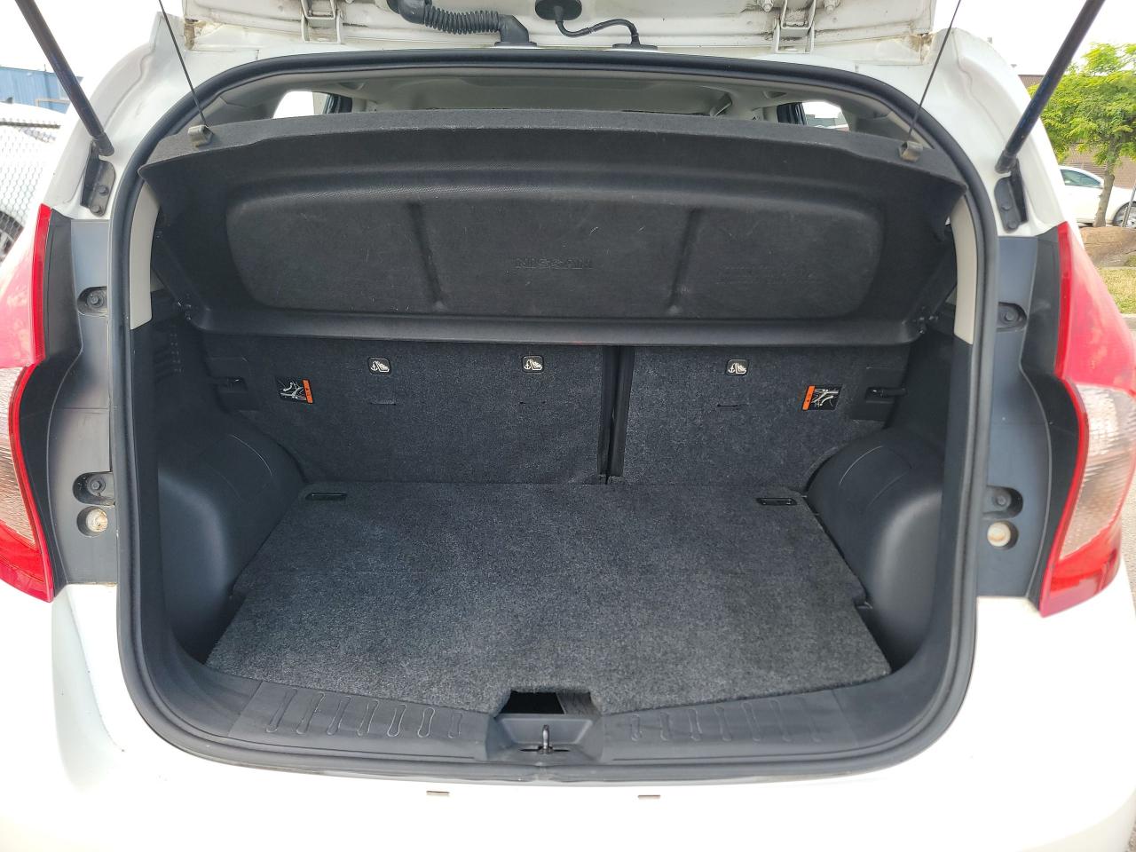 2014 Nissan Versa Note SV - Photo #13