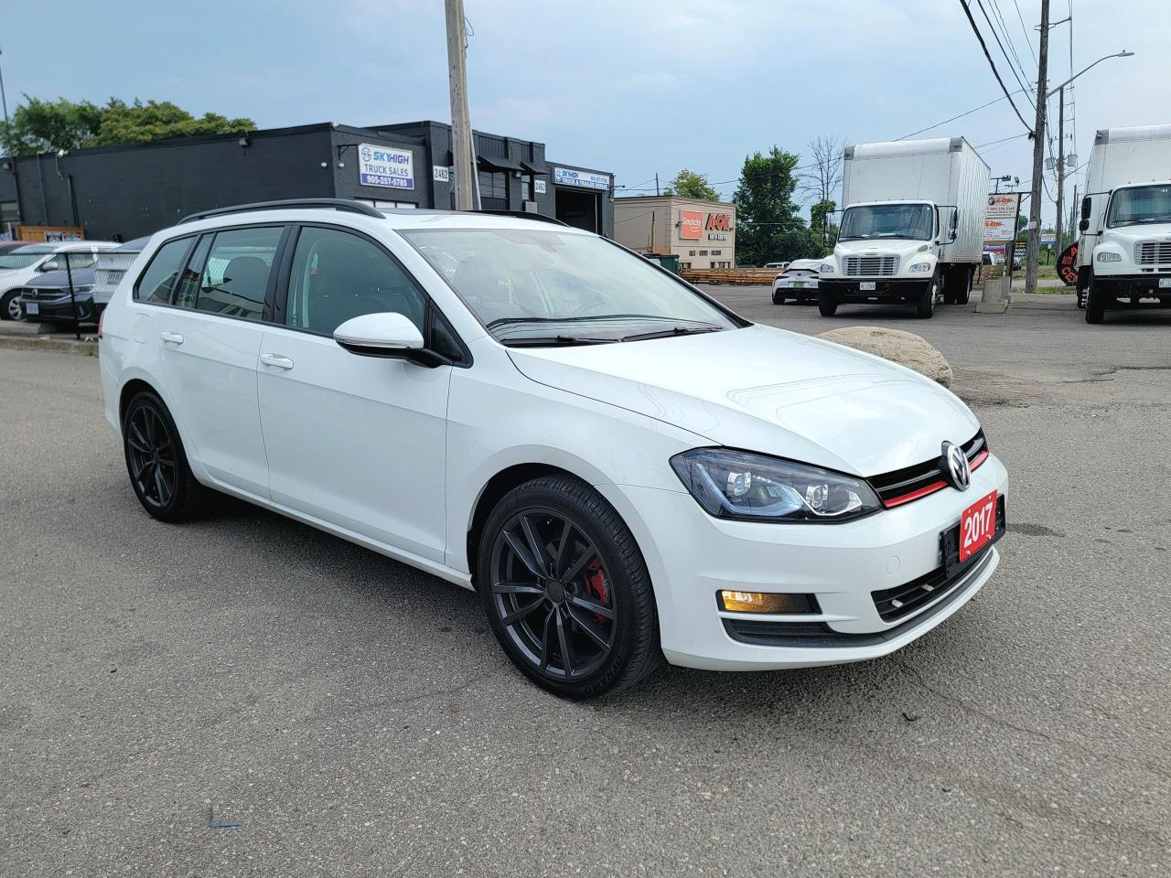 2017 Volkswagen Golf SportWagen Comfortline Photo2