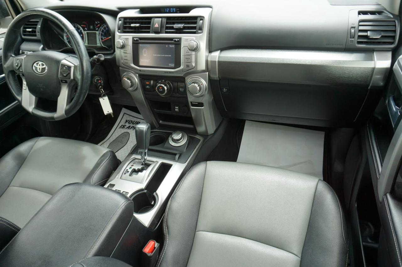 2018 Toyota 4Runner PREMIUM 4WD CERTIFIED *7 SEATS* CAMERA BLUETOOTH LEATHER HEATED SEATS SUNROOF CRUISE ALLOYS - Photo #13