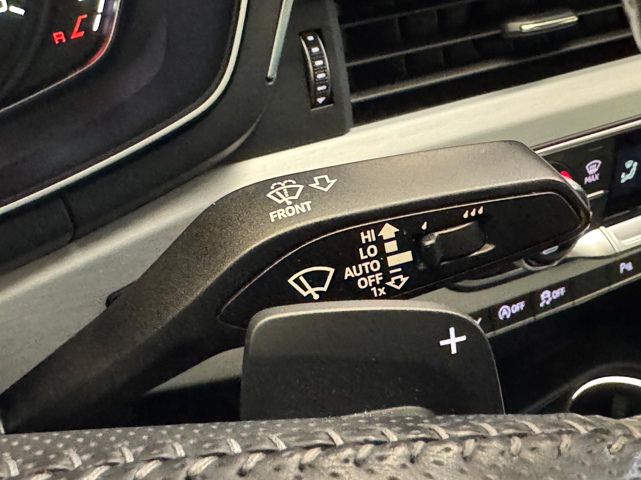 2017 Audi A4 Progressiv S-LINE+GPS+Cooled Leather+Roof+Camera Photo