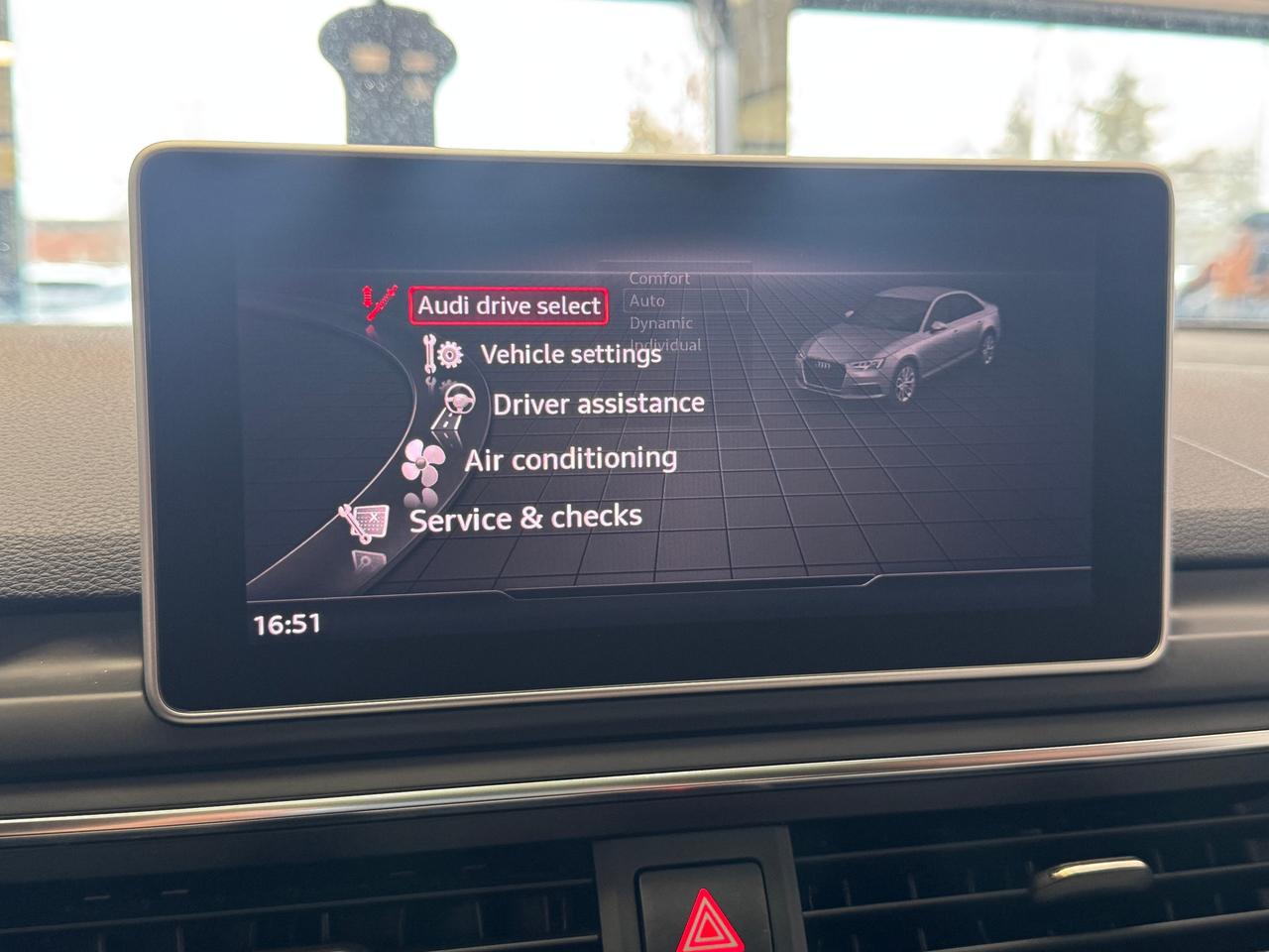 2017 Audi A4 Progressiv S-LINE+GPS+Cooled Leather+Roof+Camera Photo
