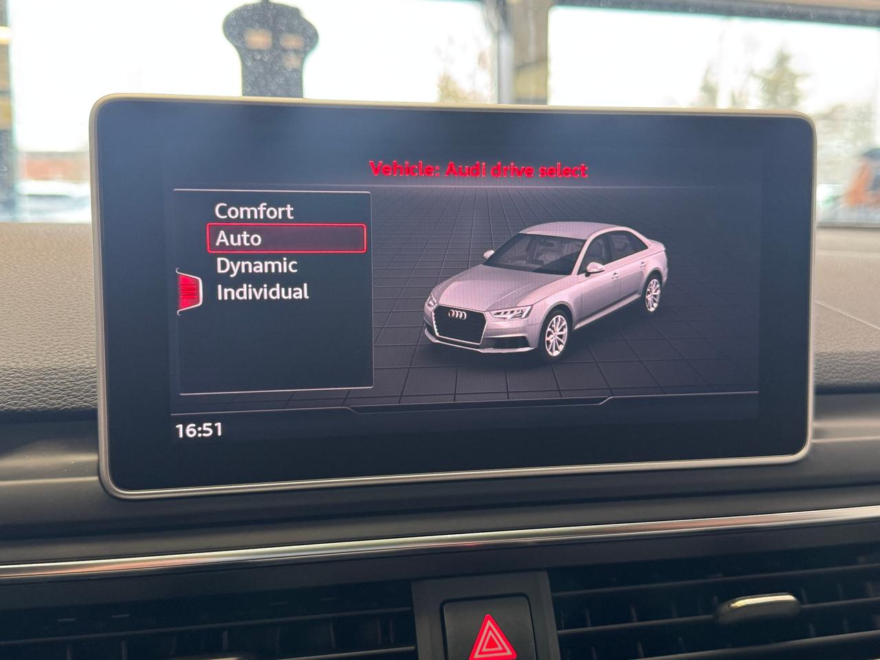 2017 Audi A4 Progressiv S-LINE+GPS+Cooled Leather+Roof+Camera Photo