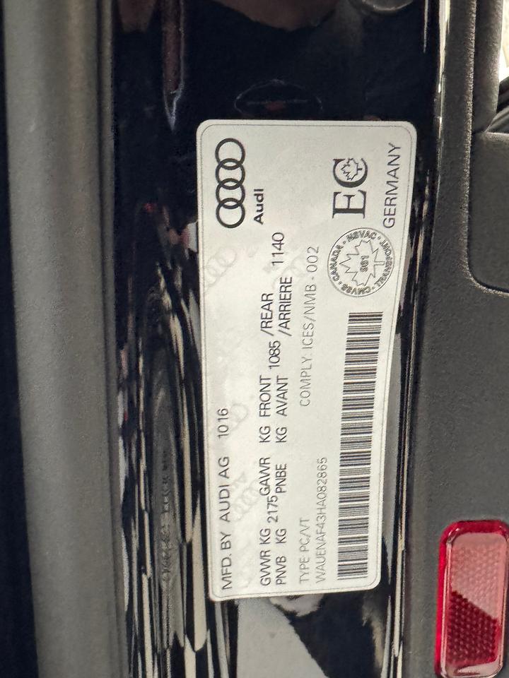 2017 Audi A4 Progressiv S-LINE+GPS+Cooled Leather+Roof+Camera Photo