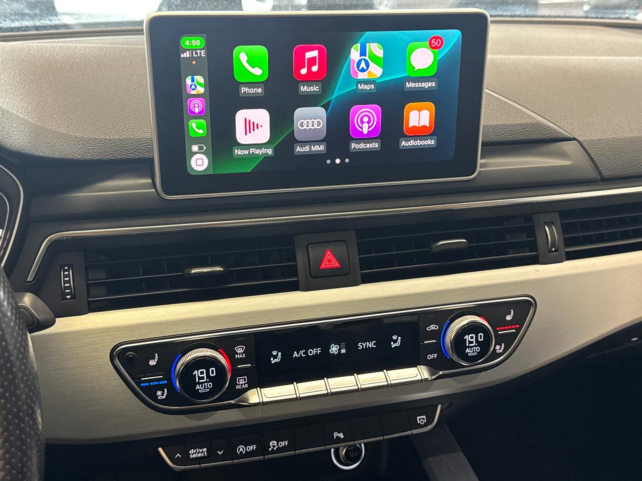 2017 Audi A4 Progressiv S-LINE+GPS+Cooled Leather+Roof+Camera Photo