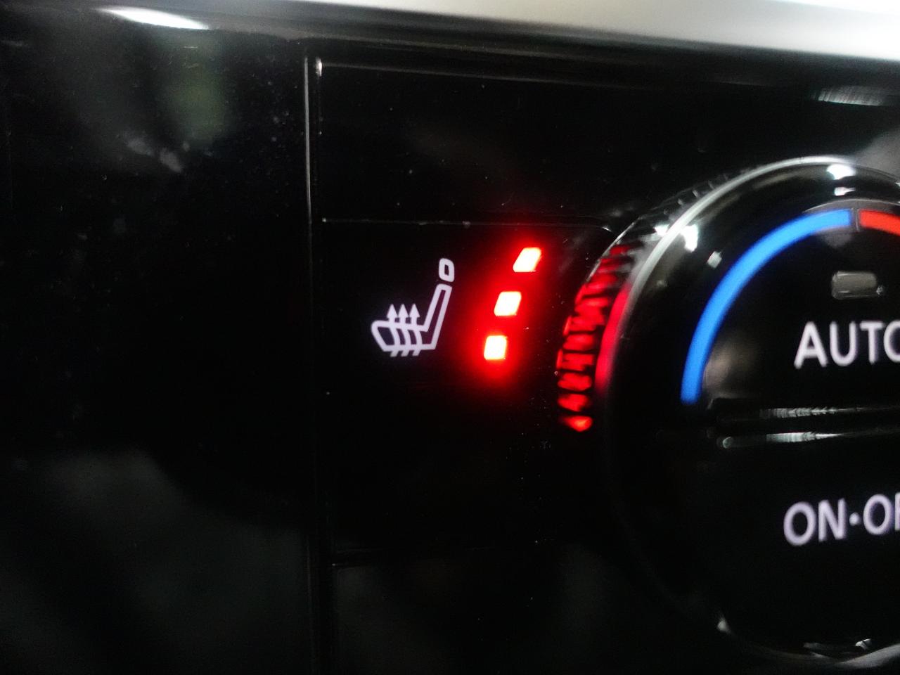 2022 Nissan Pathfinder SL | AWD | 8Pass | Nav | Sunroof | BSM | CarPlay
