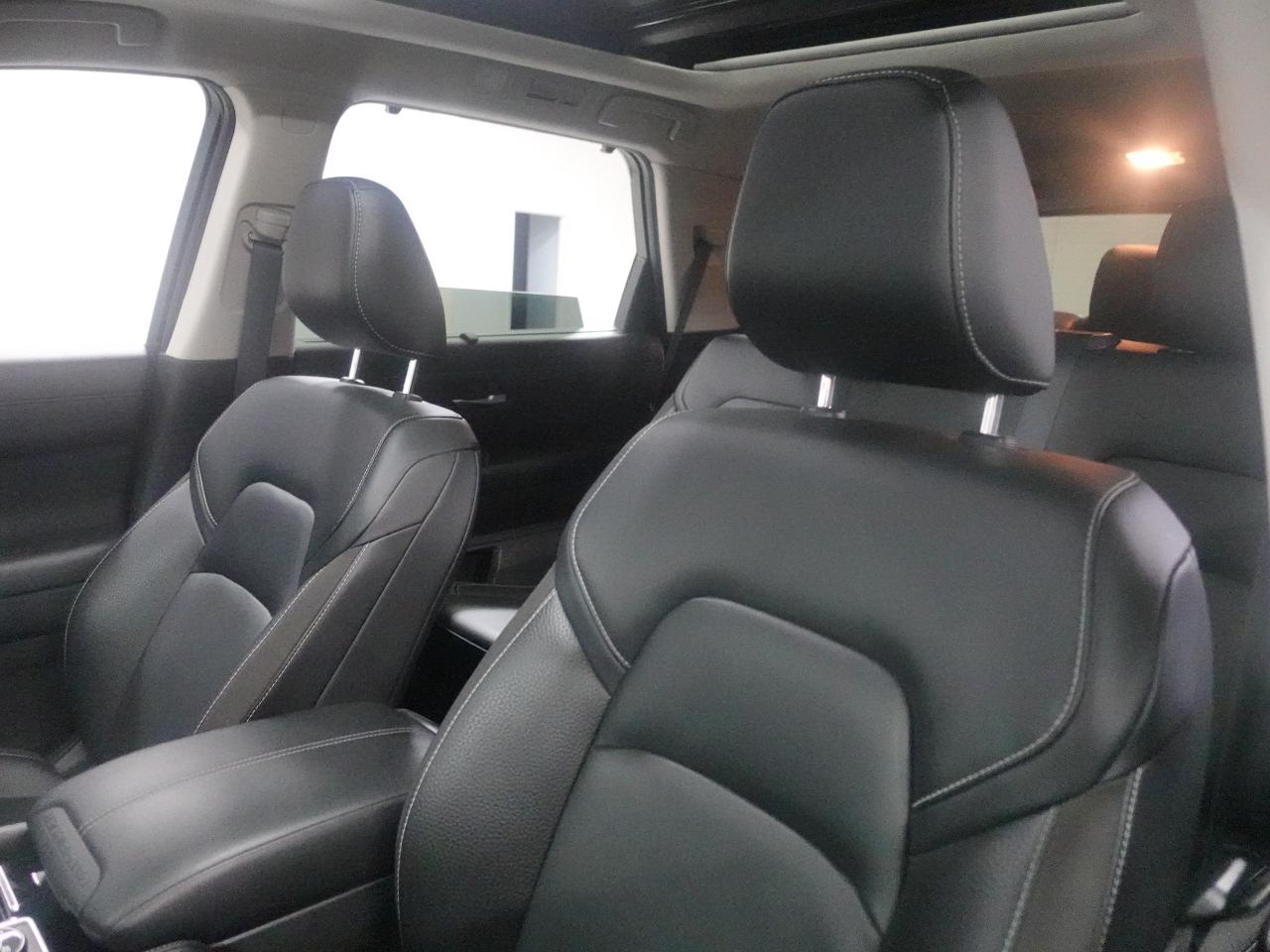2022 Nissan Pathfinder SL | AWD | 8Pass | Nav | Sunroof | BSM | CarPlay