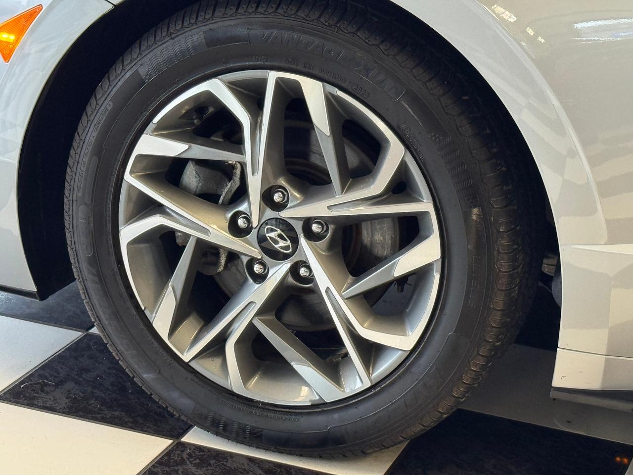 2021 Hyundai Sonata Preferred+Lane Keep+Adaptive Cruise+CLEAN CARFAX Photo