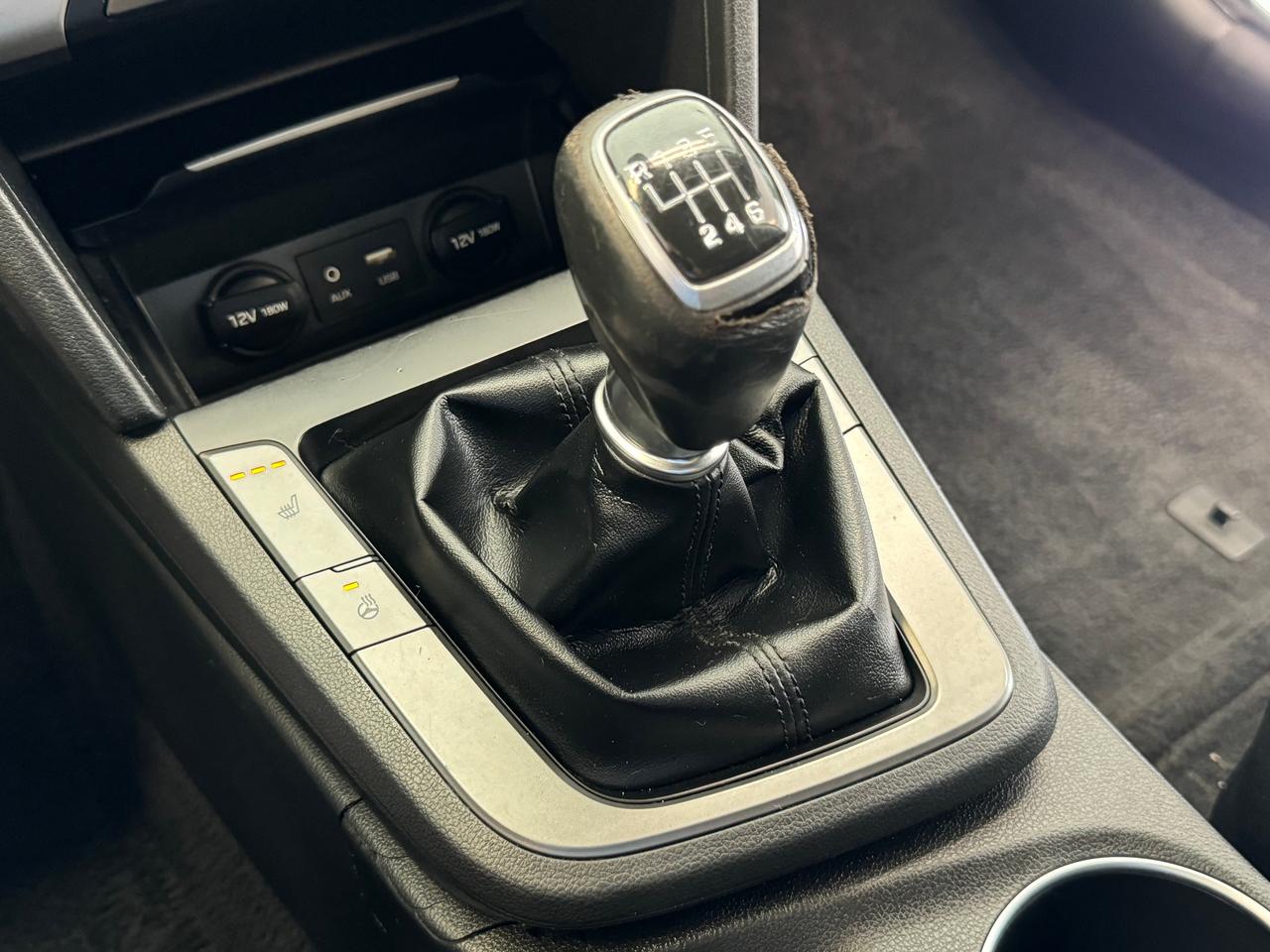 2018 Hyundai Elantra GL Manual+Camera+ApplePlay+Blind Spot+CLEAN CARFAX Photo