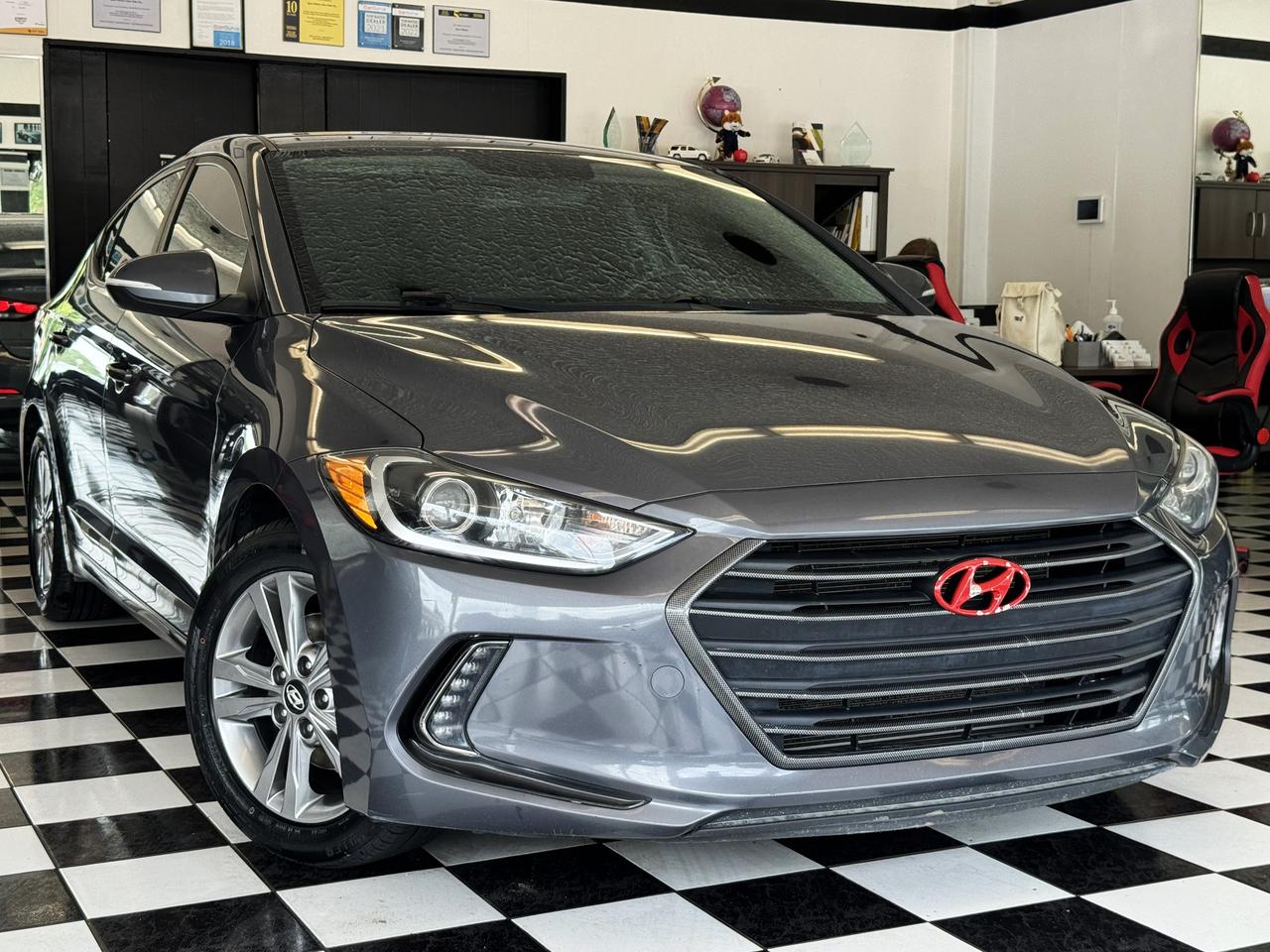 2018 Hyundai Elantra GL Manual+Camera+ApplePlay+Blind Spot+CLEAN CARFAX Photo