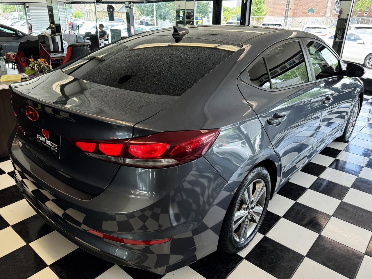 2018 Hyundai Elantra GL Manual+Camera+ApplePlay+Blind Spot+CLEAN CARFAX Photo