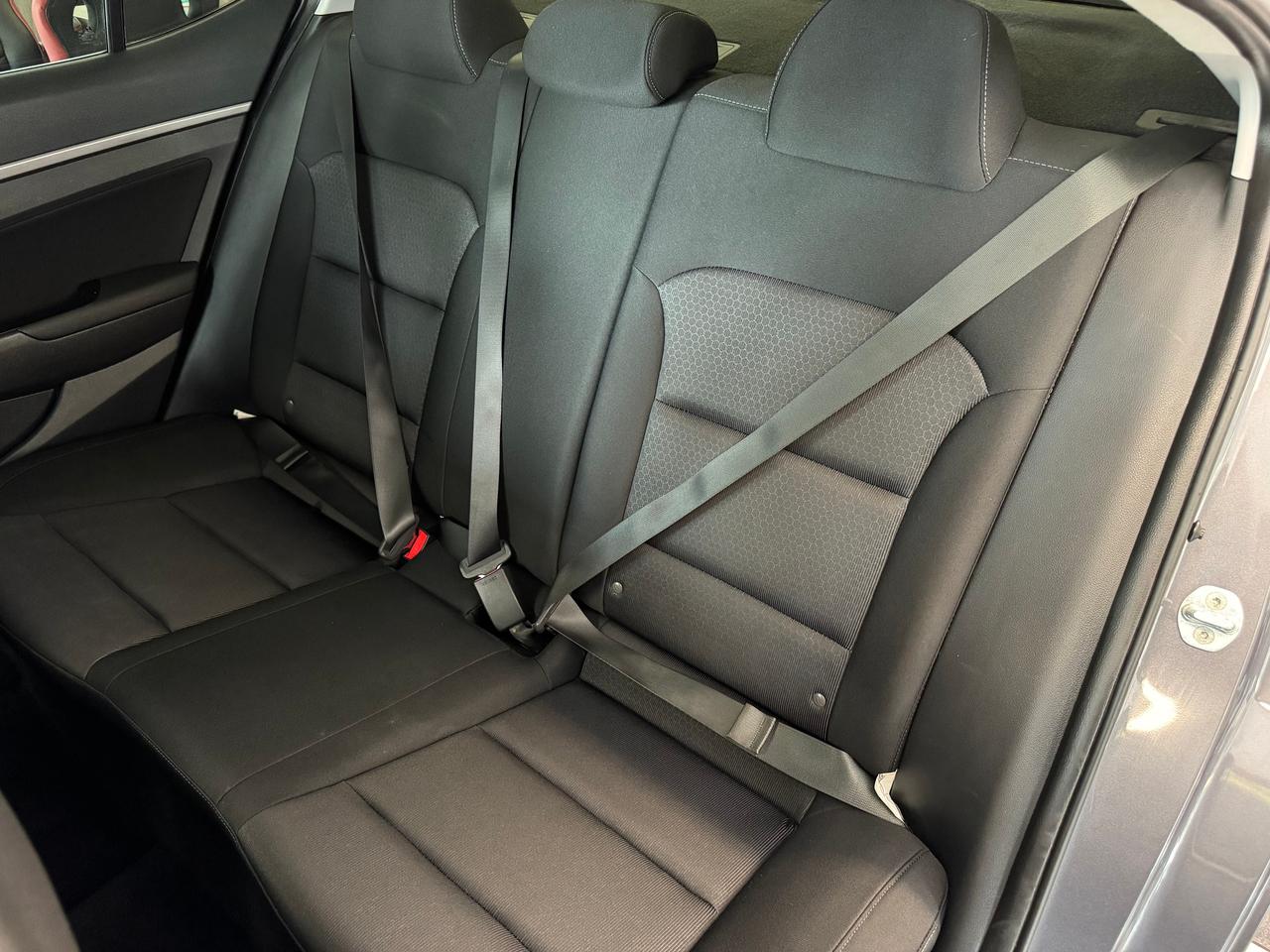 2018 Hyundai Elantra GL Manual+Camera+ApplePlay+Blind Spot+CLEAN CARFAX Photo
