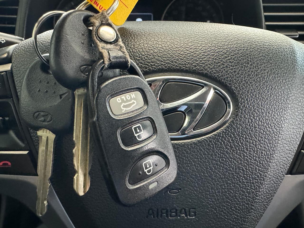 2018 Hyundai Elantra GL Manual+Camera+ApplePlay+Blind Spot+CLEAN CARFAX Photo