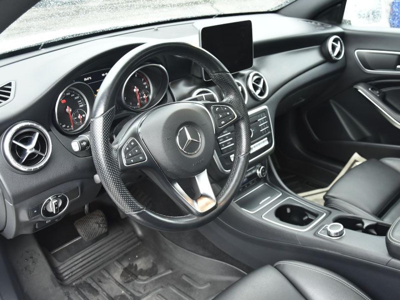 2019 Mercedes-Benz CLA-Class CLA 250 - Photo #5