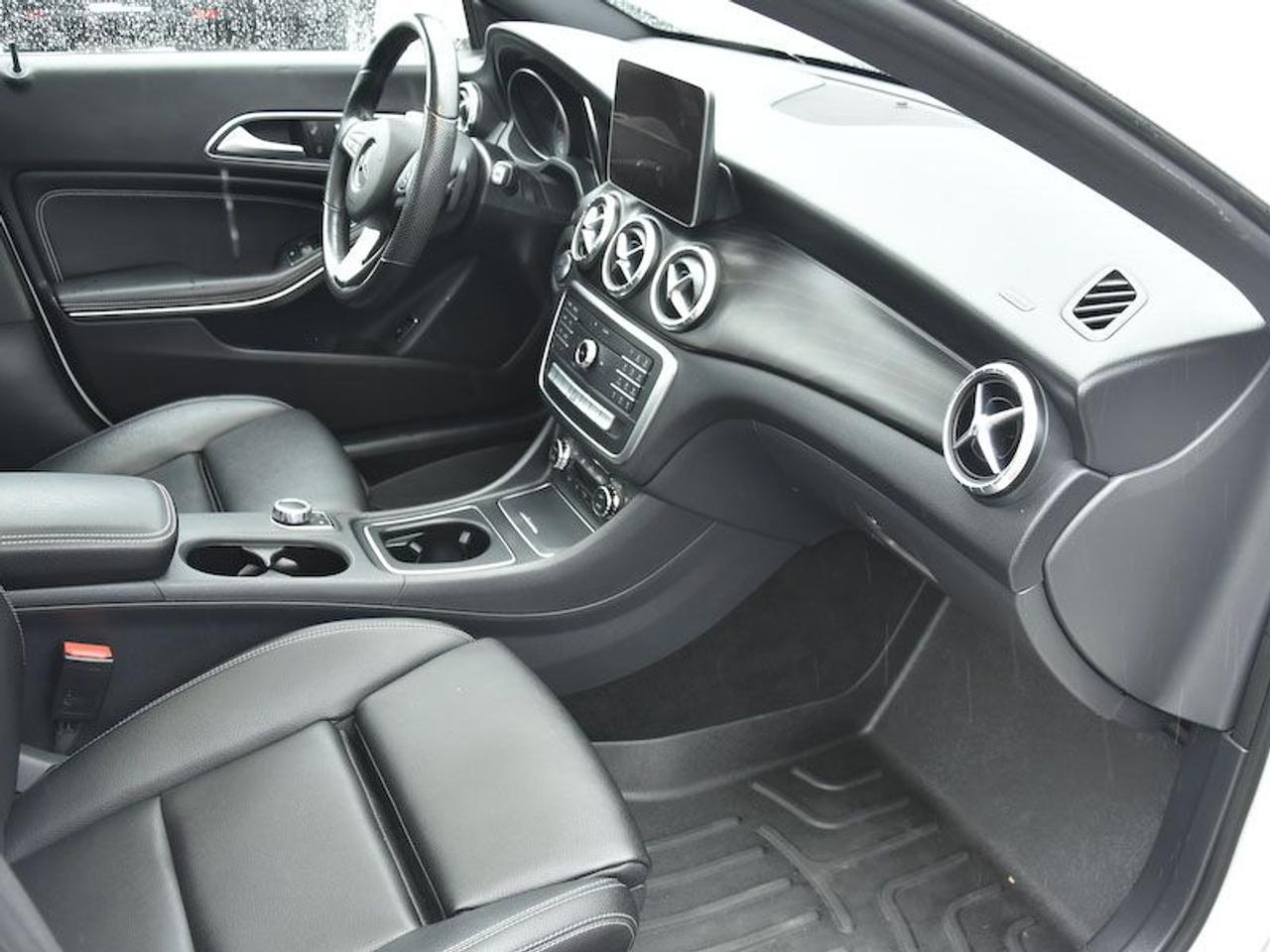 2019 Mercedes-Benz CLA-Class CLA 250 Photo
