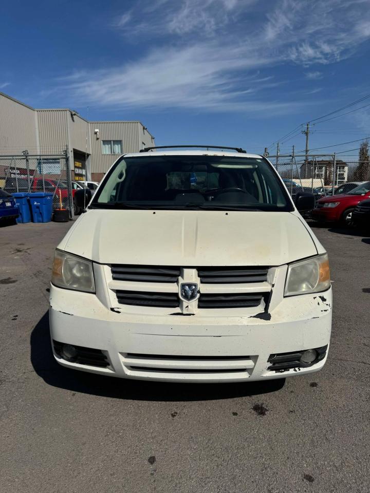 2010 Dodge Grand Caravan SXT - Photo #2