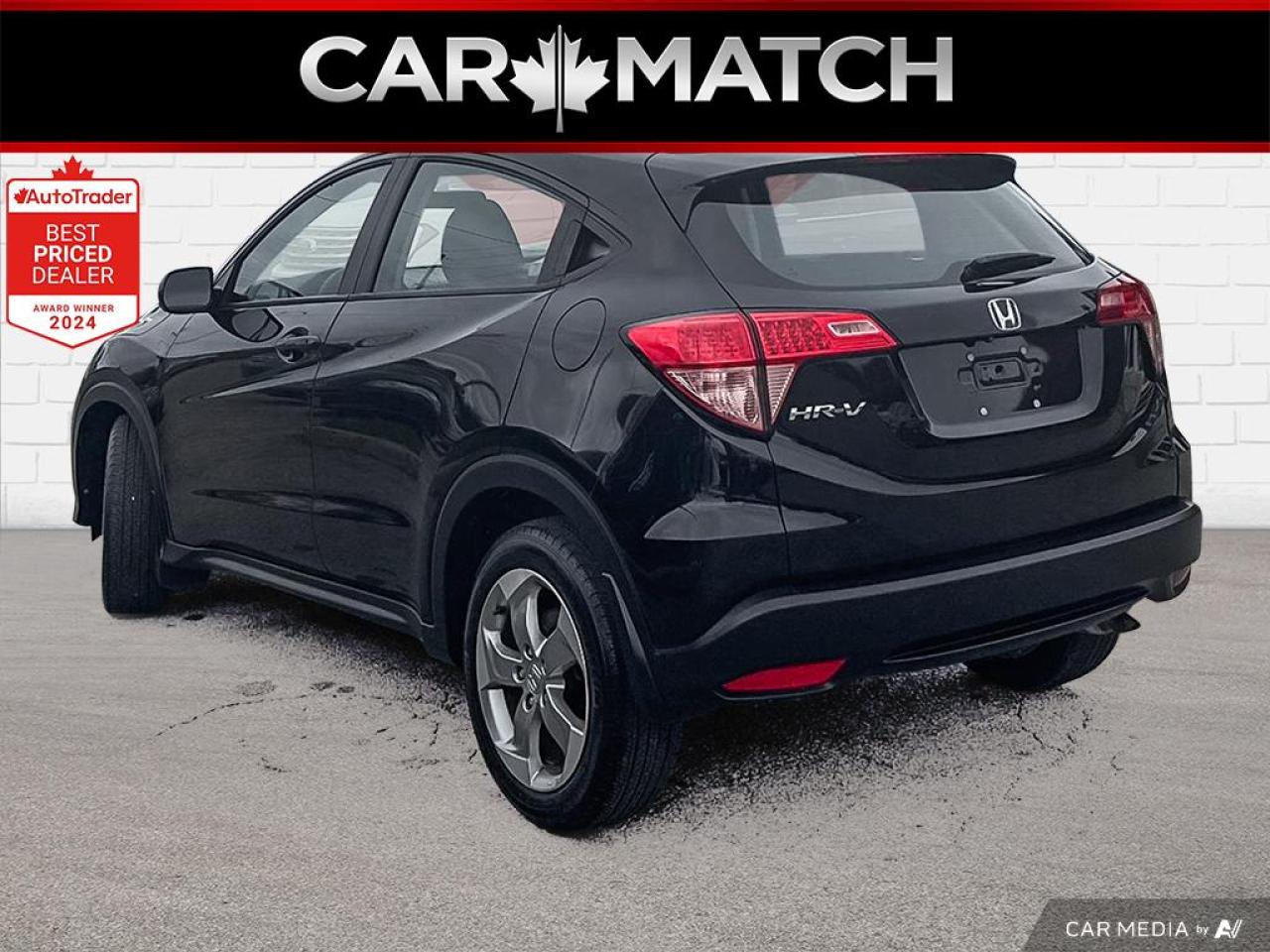 2017 Honda HR-V LX / NO ACCIDENTS / HEATED SEATS / LOW KMS Photo3