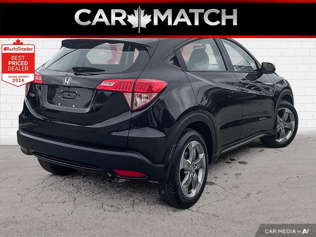 2017 Honda HR-V LX / NO ACCIDENTS / HEATED SEATS / LOW KMS Photo4