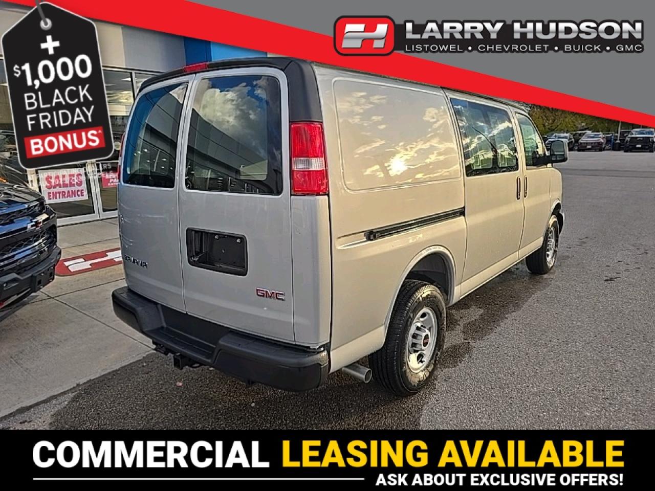 2025 GMC Savana 3500 Work Van Photo