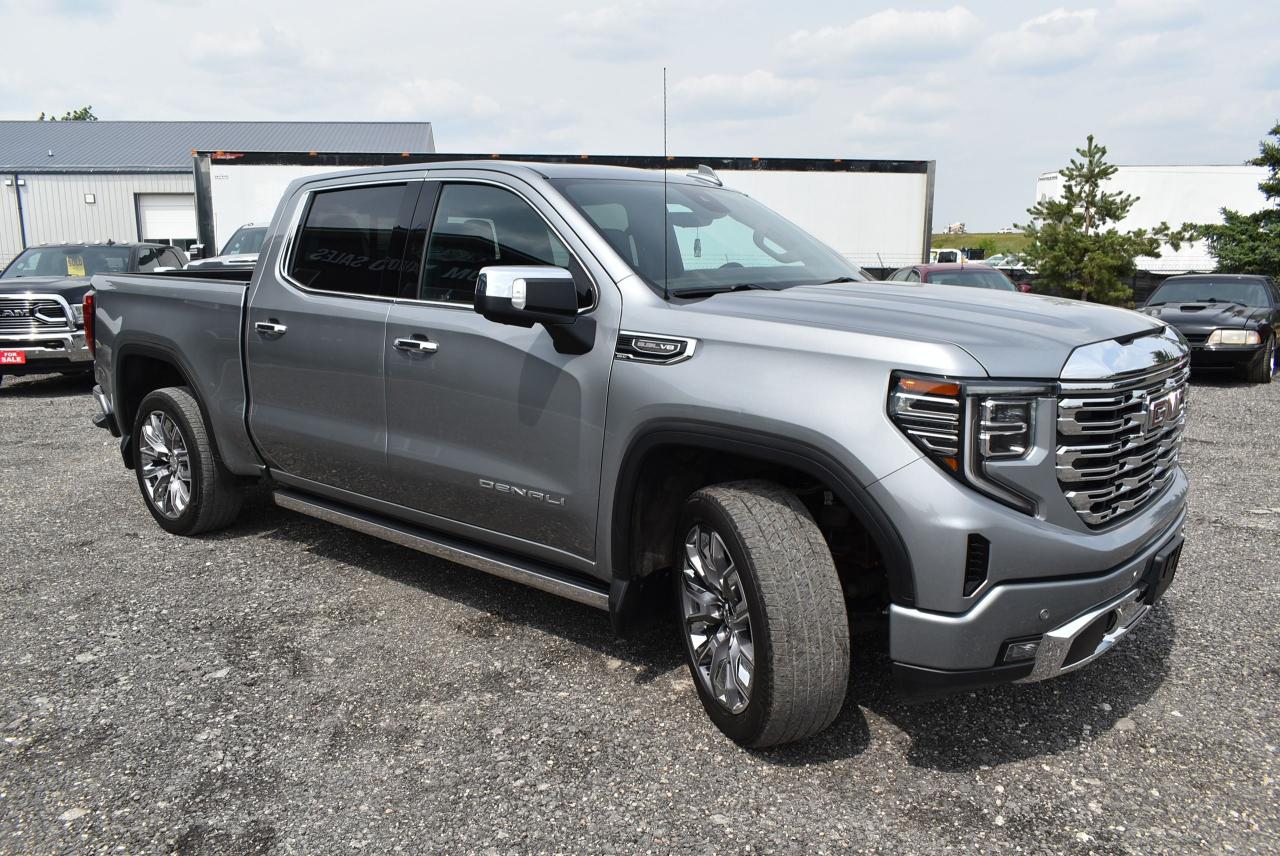 2023 GMC Sierra 1500 DENALI - 5.3L - Photo #10