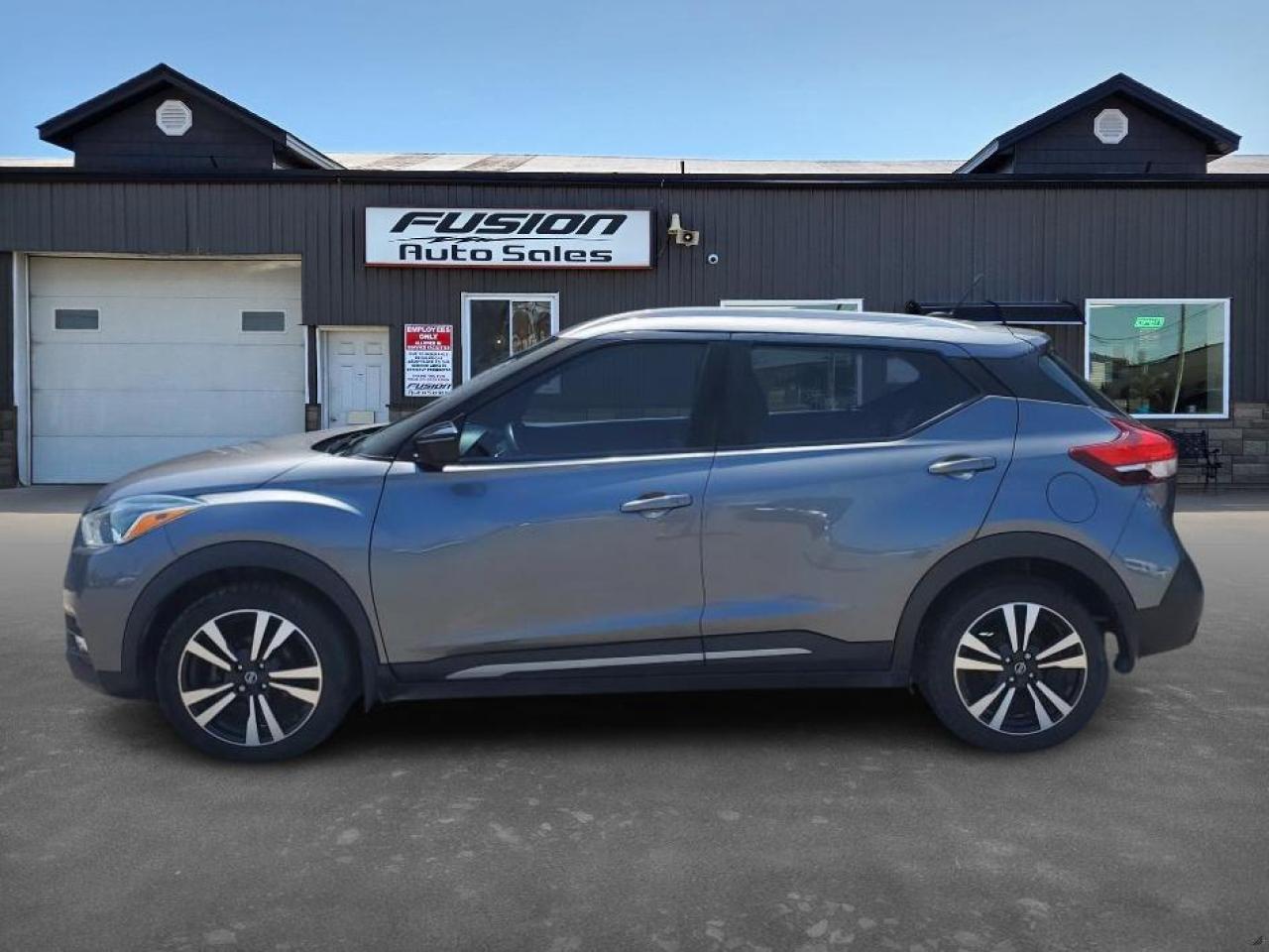 2019 Nissan Kicks SV-LEATHER-REMOTE START-HEATED SEATS-REAR CAMERA - Photo #2