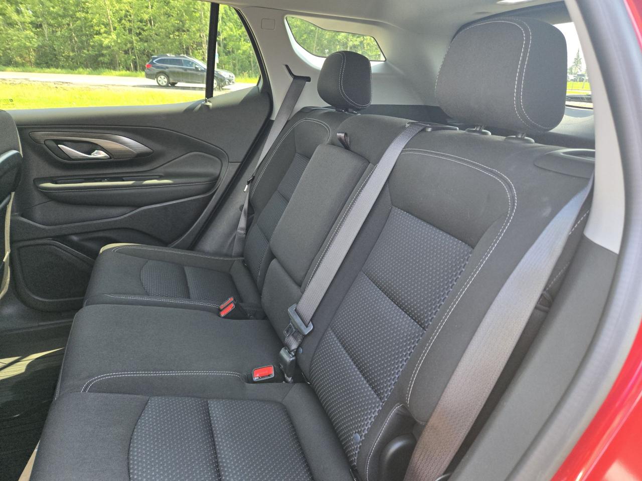 2024 GMC Terrain AWD 4DR SLE - Photo #9