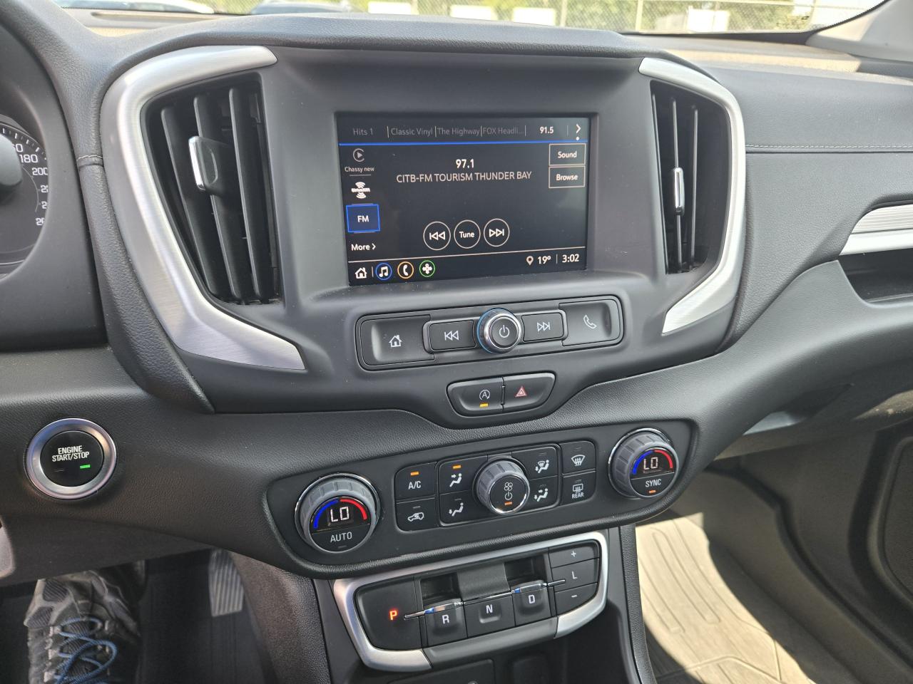 2024 GMC Terrain AWD 4DR SLE - Photo #11