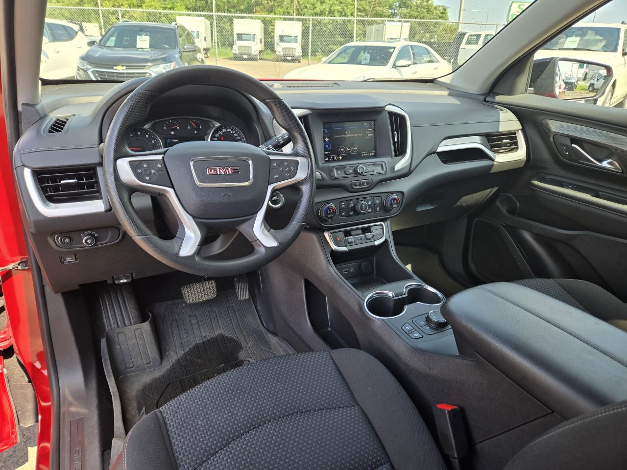 2024 GMC Terrain AWD 4DR SLE - Photo #10