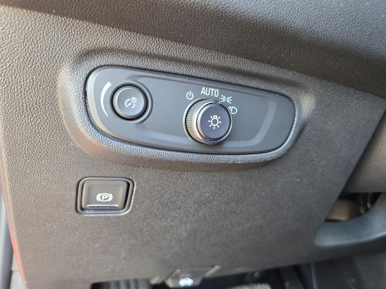 2024 GMC Terrain AWD 4DR SLE - Photo #17