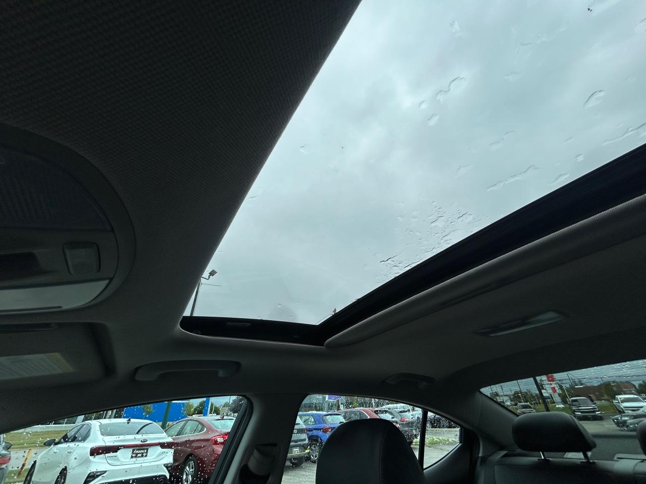 2020 Hyundai Elantra Luxury - Photo #13