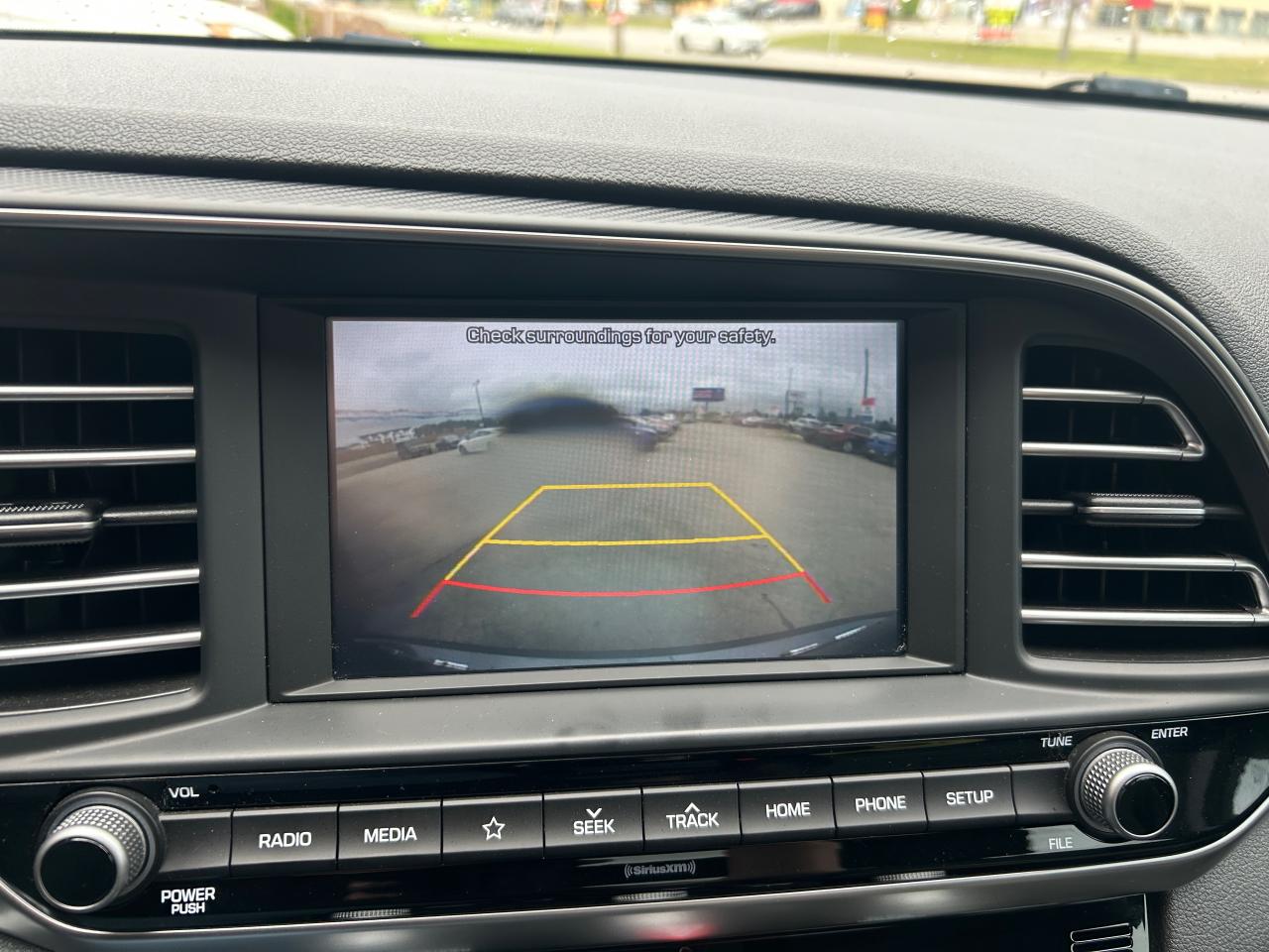 2020 Hyundai Elantra Luxury - Photo #11