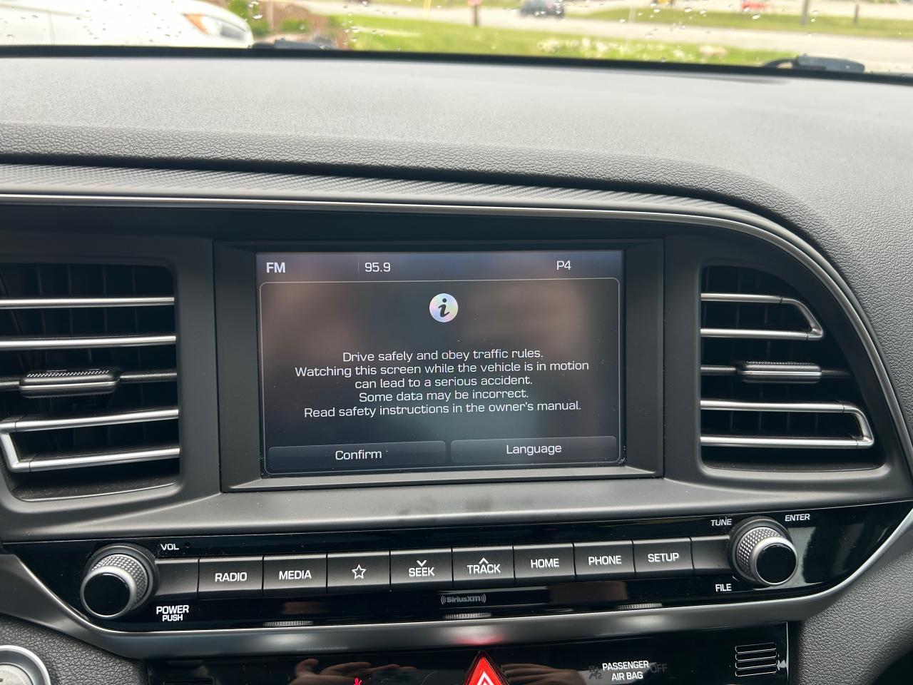 2020 Hyundai Elantra Luxury - Photo #10