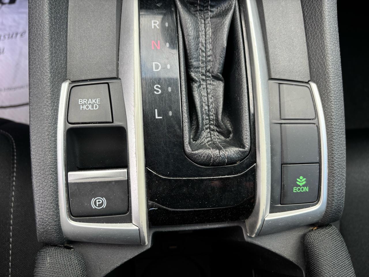 2018 Honda Civic SE, Push Start, Heated Seats, Alloy Wheels, - Photo #9