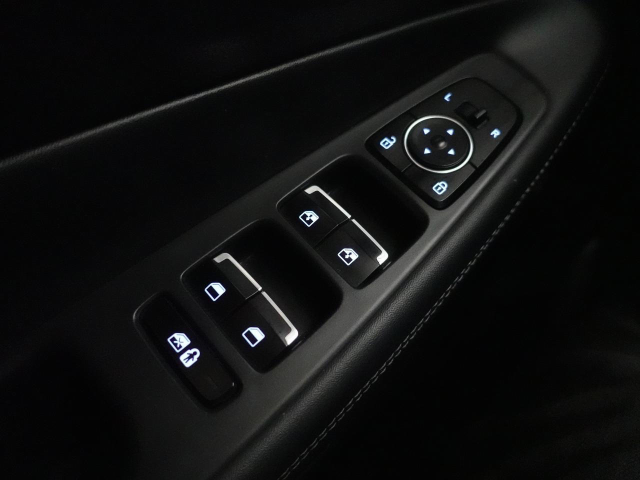 2021 Hyundai Santa Fe PREFERRED | AWD | Trend-Pkg | Leather | Pano roof
