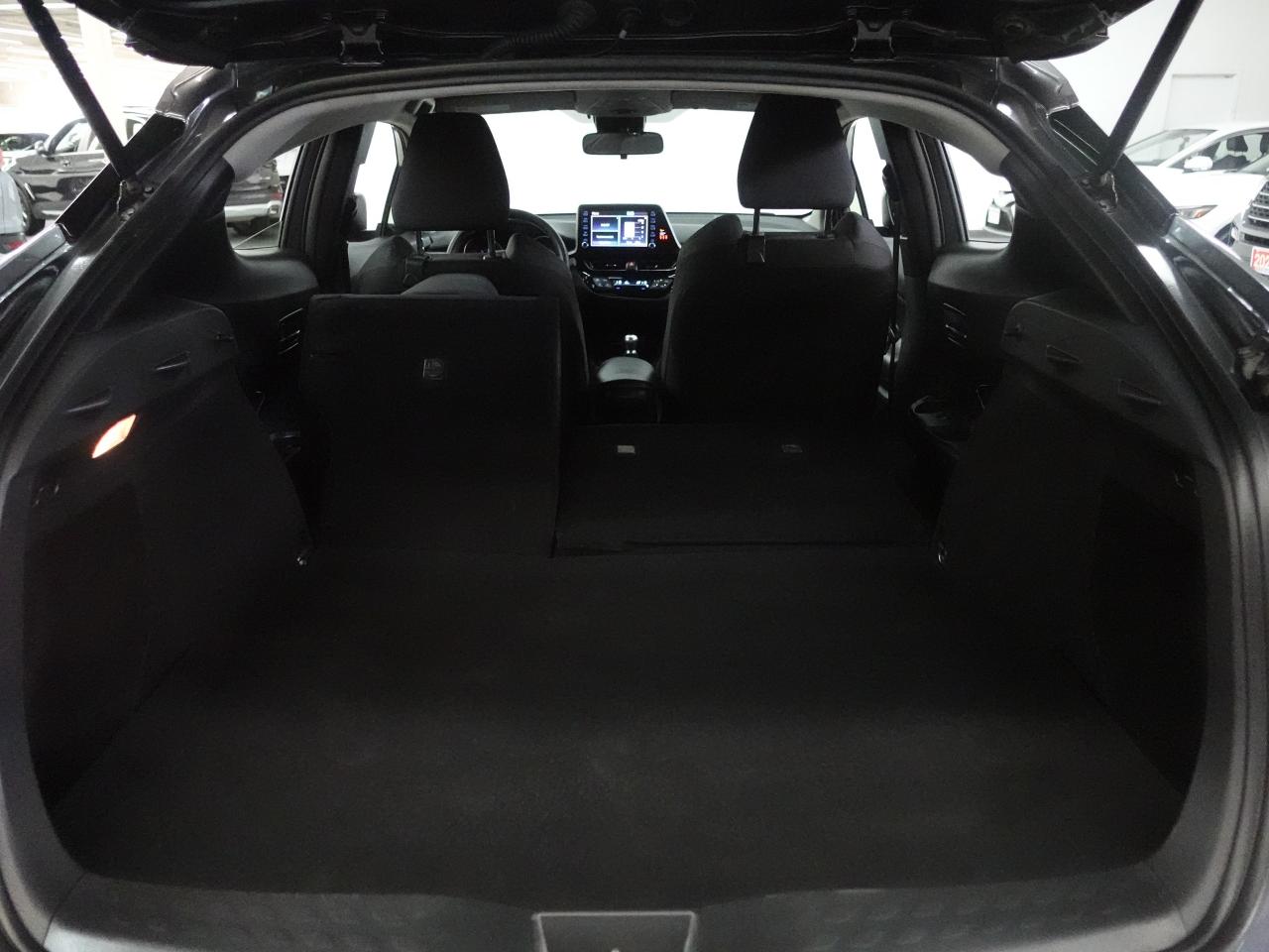 2022 Toyota C-HR LE | LaneDep | ACC | Backup Cam | CarPlay