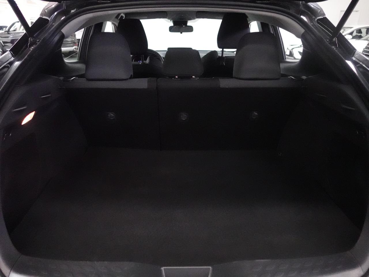 2022 Toyota C-HR LE | LaneDep | ACC | Backup Cam | CarPlay