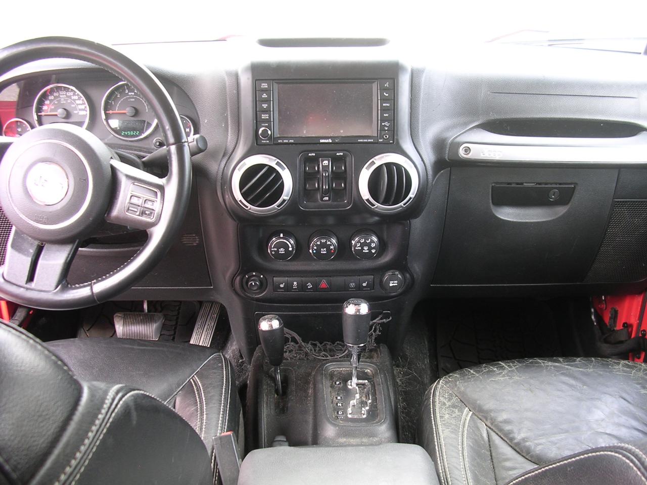 2013 Jeep Wrangler 4WD 4DR SAHARA - Photo #8