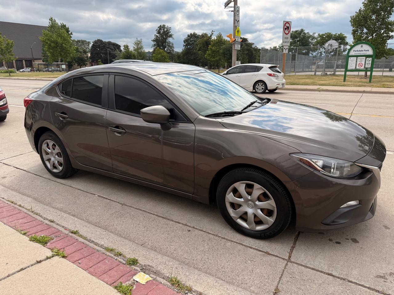 2015 Mazda MAZDA3 GX - Photo #7