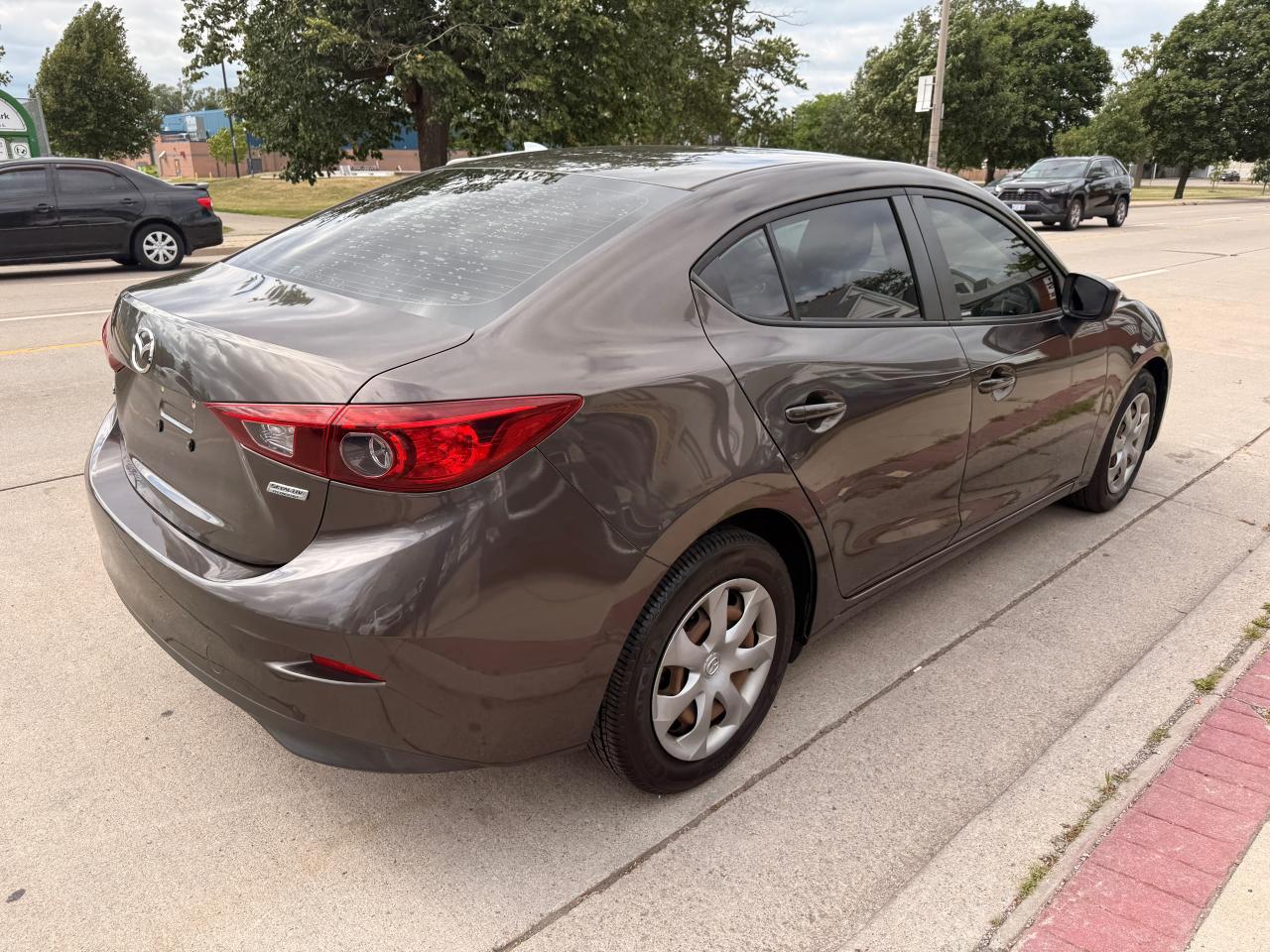 2015 Mazda MAZDA3 GX - Photo #9