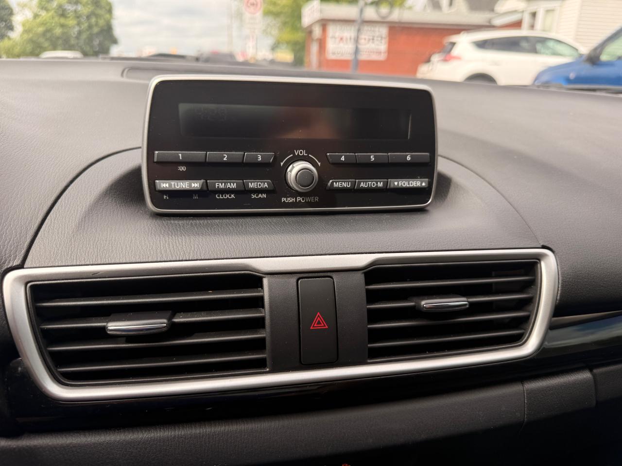 2015 Mazda MAZDA3 GX - Photo #23