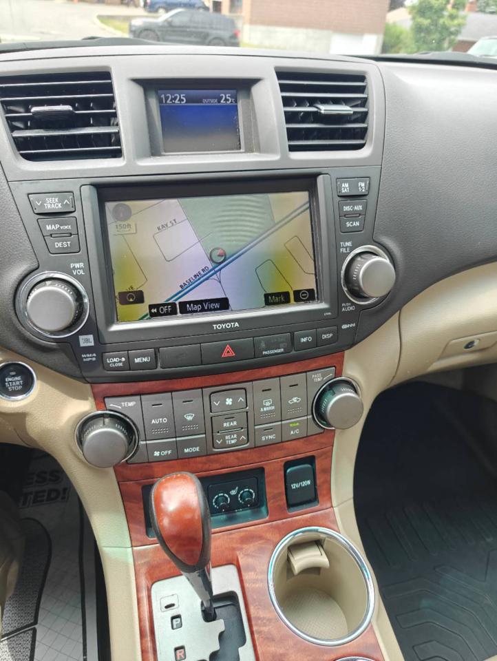 2010 Toyota Highlander 4WD 4dr V6 Limited - Photo #13