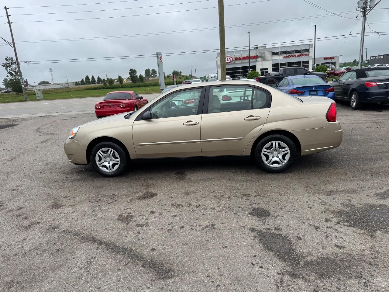 2006 Chevrolet Malibu LS - Photo #2