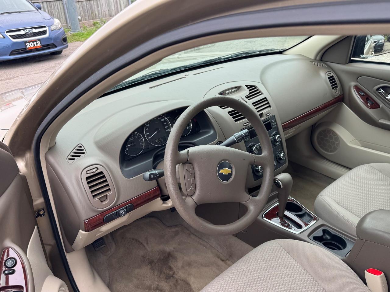 2006 Chevrolet Malibu LS - Photo #10