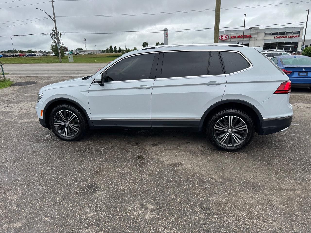 2018 Volkswagen Tiguan Highline - Photo #2