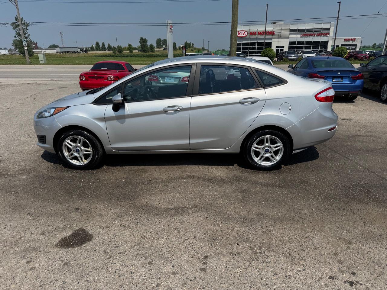2017 Ford Fiesta SE - Photo #2