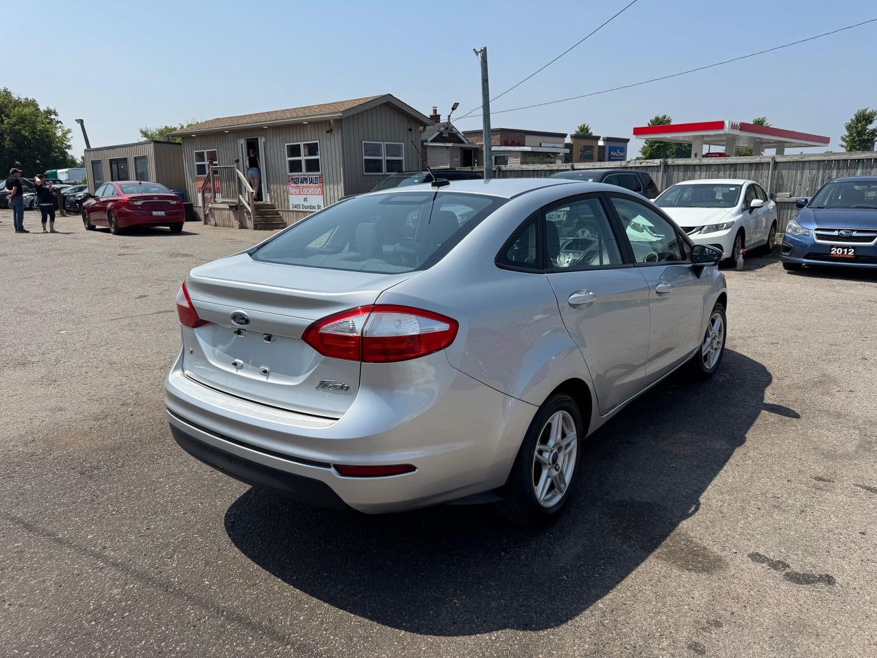 2017 Ford Fiesta SE, WELL SERVICED, NO ACCIDENTS, CERTIFIED Photo4