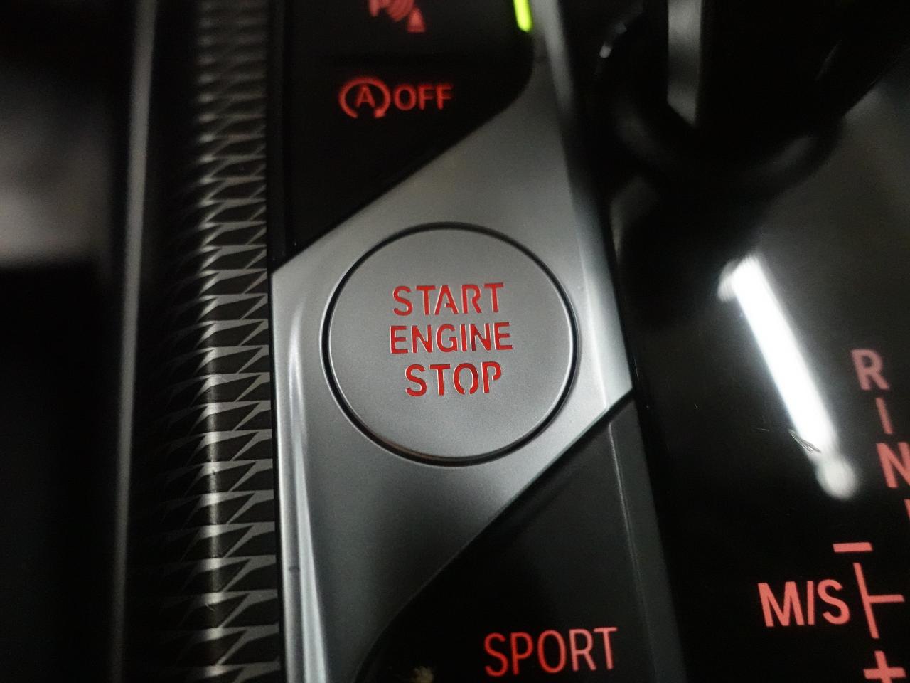 2020 BMW 3 Series 330i | xDrive | M-Pkg | Nav | Leather | Sunroof Photo