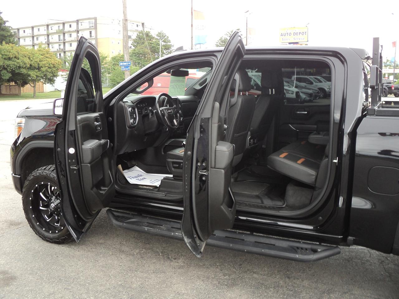 2021 GMC Sierra 1500 AT4 CrewCab 4WD 6.2L8cyl 5'9"Box LeatherHeatedCool - Photo #11