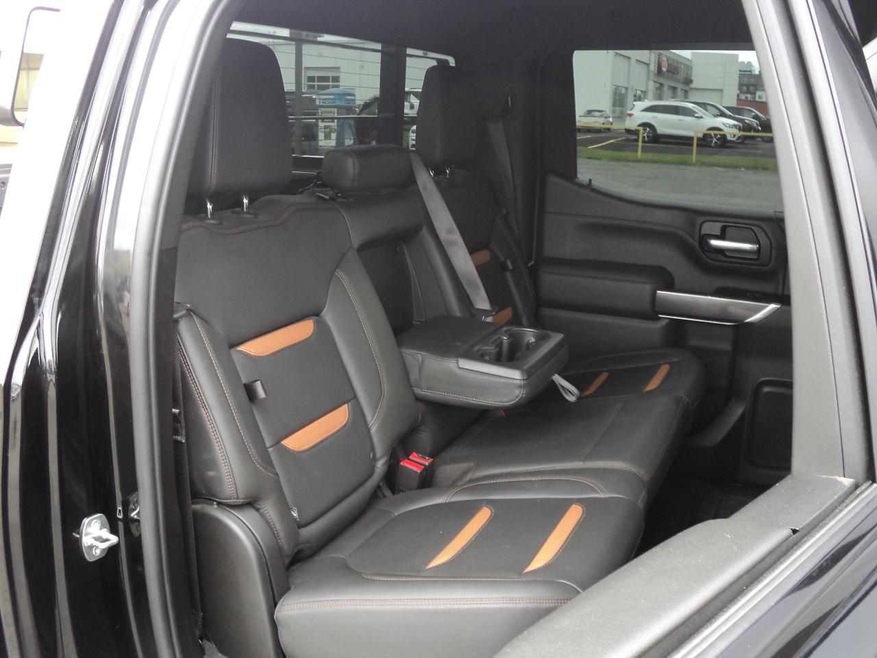2021 GMC Sierra 1500 AT4 CrewCab 4WD 6.2L8cyl 5'9"Box LeatherHeatedCool - Photo #14